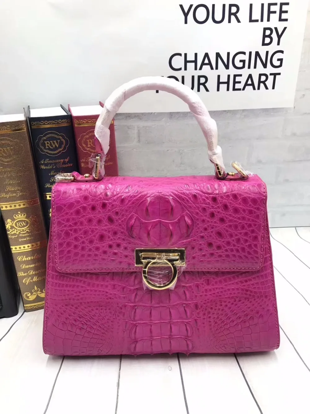 CHIC Designer Genuine Crocodile Skin Female Orange Purse Shoulder Bag Exotic Alligator Leather Medium Size Women's Handbag
CHIC Designer Genuine Crocodile Skin Female Orange Purse Shoulder Bag Exotic Alligator Leather Medium Size Women's Handbag