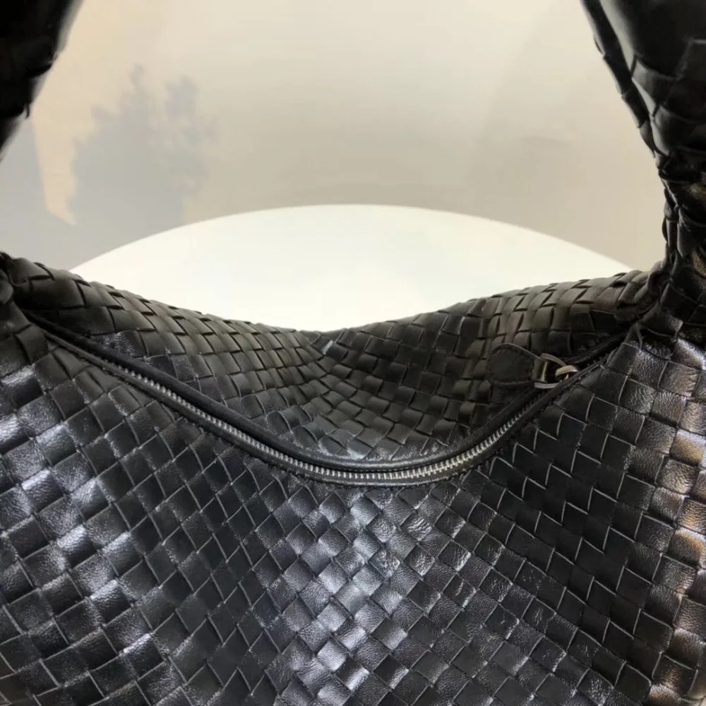 luxury handbags women bags designer Sheepskin Internal and external dermis Female bag Woman Wovenbag The single shoulder bag luxury handbags women bags designer Sheepskin Internal and external dermis Female bag Woman Wovenbag The single shoulder bag