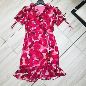 The new summer 2020 fashion print dress with short sleeves
The new summer 2020 fashion print dress with short sleeves