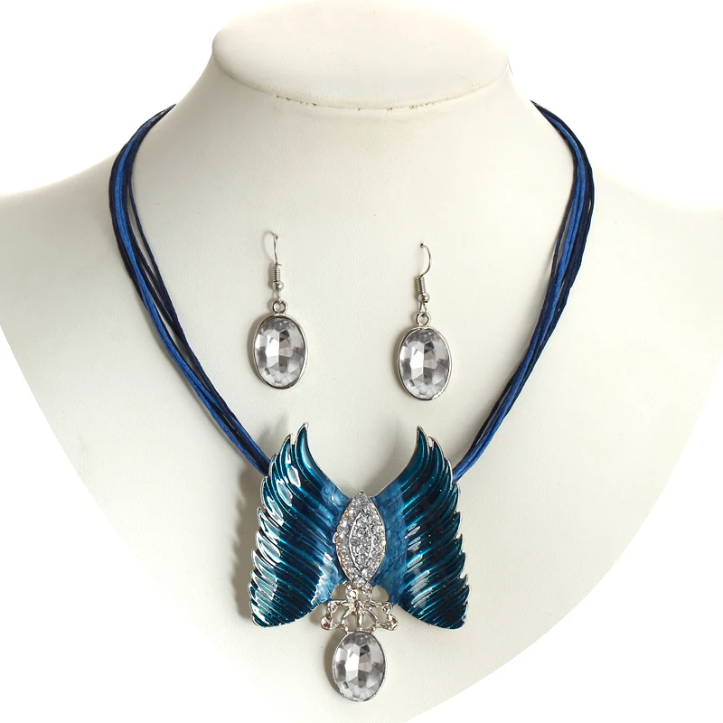 Retro feather pendant necklace wedding bridal jewlery sets rhinestone crystal chokers necklaces and drop earrings set
Retro feather pendant necklace wedding bridal jewlery sets rhinestone crystal chokers necklaces and drop earrings set
