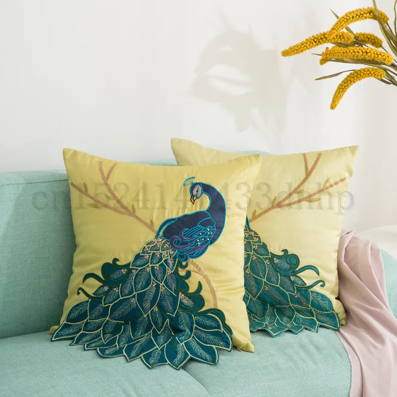 Luxury Handmade Peacock pillowcase Faux Silk Decorative Embroidery Pillow Cover 45*45cm
Luxury Handmade Peacock pillowcase Faux Silk Decorative Embroidery Pillow Cover 45*45cm
