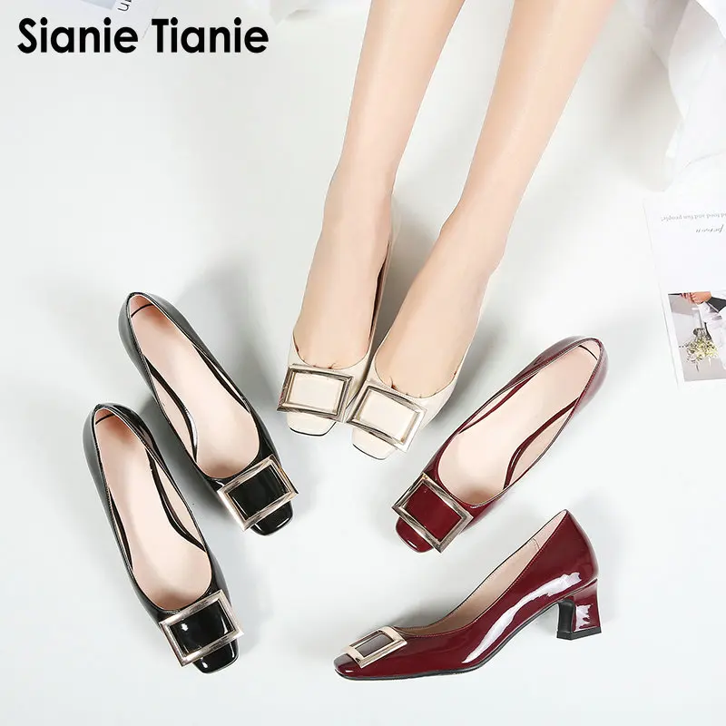 Sianie Tianie patent PU leather office career med high heels woman shoes classic fashion woman dress shoes pumps big size 43 44
Sianie Tianie patent PU leather office career med high heels woman shoes classic fashion woman dress shoes pumps big size 43 44