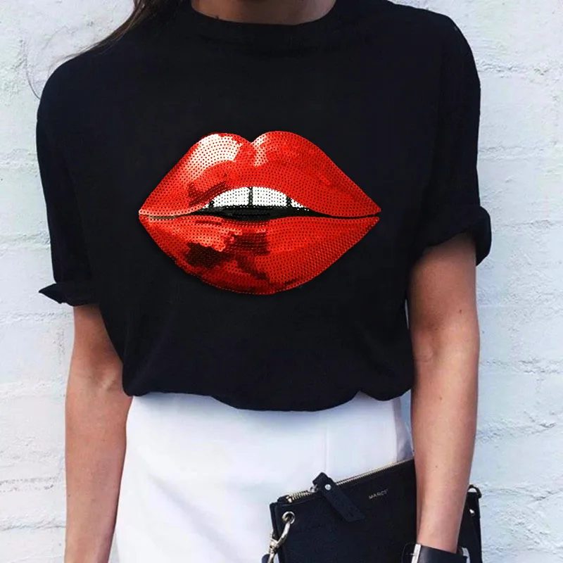 2019 new Slim sexy Casual women tees short Regular summer O-Neck rad lips Violet wing Sequined top Embroidery printing T-shirt
2019 new Slim sexy Casual women tees short Regular summer O-Neck rad lips Violet wing Sequined top Embroidery printing T-shirt