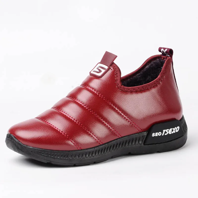 Yasilaiya Old Beijing women's cotton-padded shoes/anti-skid and warm/waterproof flat bottom and fleece thickening in winter
Yasilaiya Old Beijing women's cotton-padded shoes/anti-skid and warm/waterproof flat bottom and fleece thickening in winter
