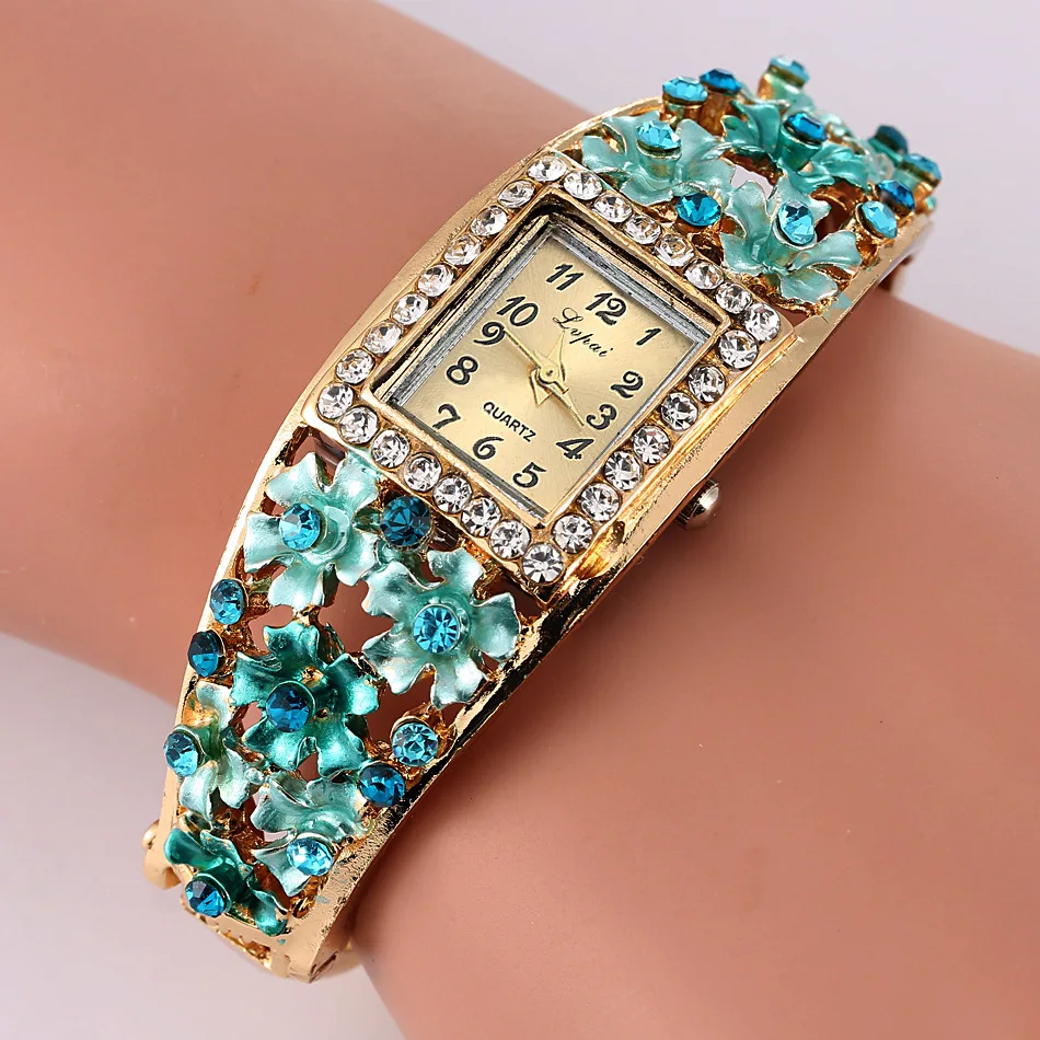 Diamond-encrusted multicolor bracelet watch party personality fashion open women's watches
Diamond-encrusted multicolor bracelet watch party personality fashion open women's watches