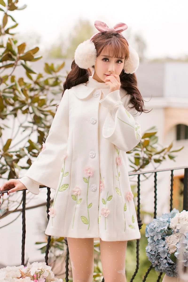 Princess sweet lolita woolen coat Long wool coat and candy sweet rain thin woolen coat lapel embroidery Warm girl wind C22CD6192
Princess sweet lolita woolen coat Long wool coat and candy sweet rain thin woolen coat lapel embroidery Warm girl wind C22CD6192
