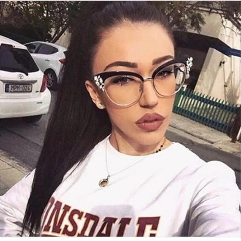 HBK Ladies Fashion Cat Eye Chic Rhinestones Glasses Frames For Women 2019 New Luxury Brand Designer Eyewear Optical Eye Glasses
HBK Ladies Fashion Cat Eye Chic Rhinestones Glasses Frames For Women 2019 New Luxury Brand Designer Eyewear Optical Eye Glasses