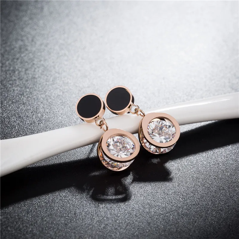 New Geometric Circle Triangle Titanium Steel Stud Earrings Rose Gold Cubic Zirconia Wedding Earrings Jewelry For Women RN01221
New Geometric Circle Triangle Titanium Steel Stud Earrings Rose Gold Cubic Zirconia Wedding Earrings Jewelry For Women RN01221