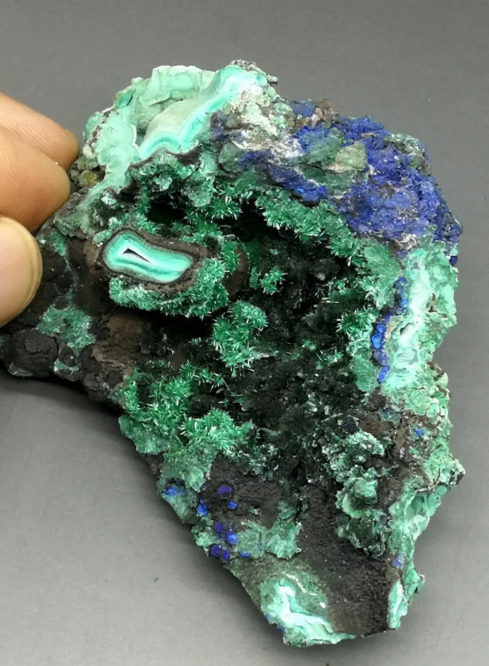 Free shipping 120g Beautiful natural Very rare fluff shape malachite mineral specimen green stone crystal from China
Free shipping 120g Beautiful natural Very rare fluff shape malachite mineral specimen green stone crystal from China