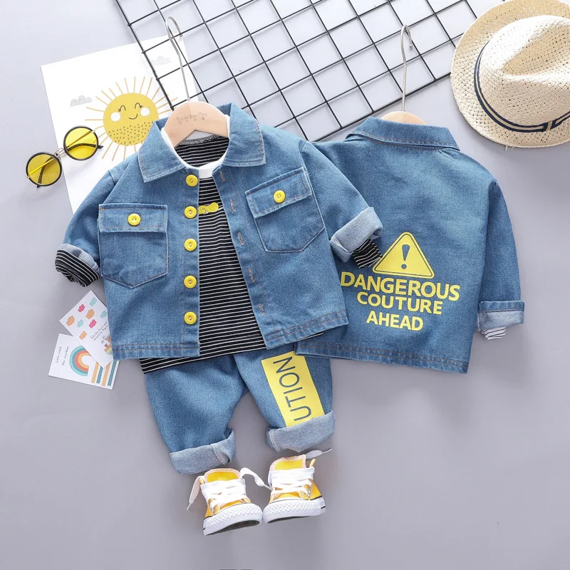 Baby boy denim clothes three-piece spring and autumn denim suit new cotton casual sports letter print striped boy three-piece
Baby boy denim clothes three-piece spring and autumn denim suit new cotton casual sports letter print striped boy three-piece