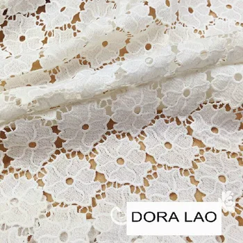 90cm wide heavy white milk silk small embroidery flower water soluble lace fabric for dress
90cm wide heavy white milk silk small embroidery flower water soluble lace fabric for dress