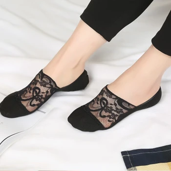 1 pair Short Lace Socks Women Summer Hollow Out Boat Sock Shallow Mouth Anti-skid Slippers Female Soft Low Invisible Sokken Ped
1 pair Short Lace Socks Women Summer Hollow Out Boat Sock Shallow Mouth Anti-skid Slippers Female Soft Low Invisible Sokken Ped
