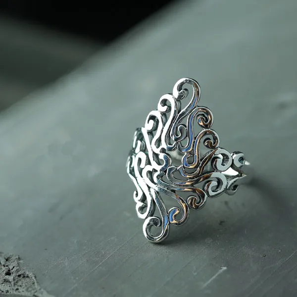 CMAJOR Design Retro Rings for Women Men Trendy Jewelry Hollow Ring 925 Sterling Silver Jewelry
CMAJOR Design Retro Rings for Women Men Trendy Jewelry Hollow Ring 925 Sterling Silver Jewelry