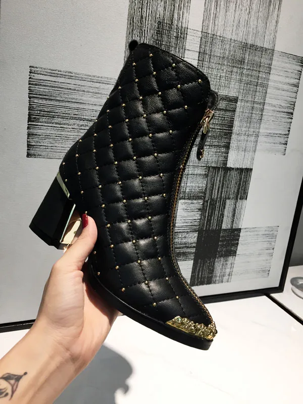 Intalian Luxury Real Leather Winter Boots Front Zipper Metal Toe Designer Ankle Boots Fashion Brand Rivet Martin Boots
Intalian Luxury Real Leather Winter Boots Front Zipper Metal Toe Designer Ankle Boots Fashion Brand Rivet Martin Boots