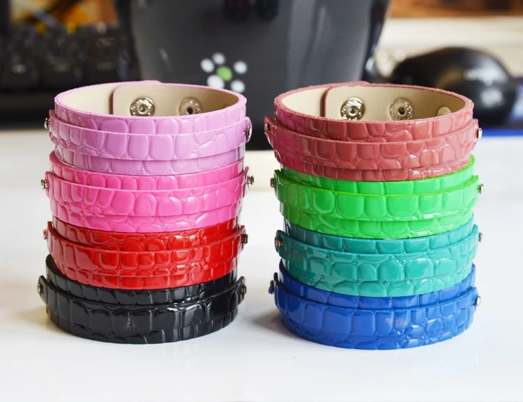 CCOR, 10pcs 8mm*100mm+18mm*200mm Snap Button Crocodile PU Leather Bracelets Fit 8mm Slide Charms, Slide Beads, Letters, SWD032
CCOR, 10pcs 8mm*100mm+18mm*200mm Snap Button Crocodile PU Leather Bracelets Fit 8mm Slide Charms, Slide Beads, Letters, SWD032
