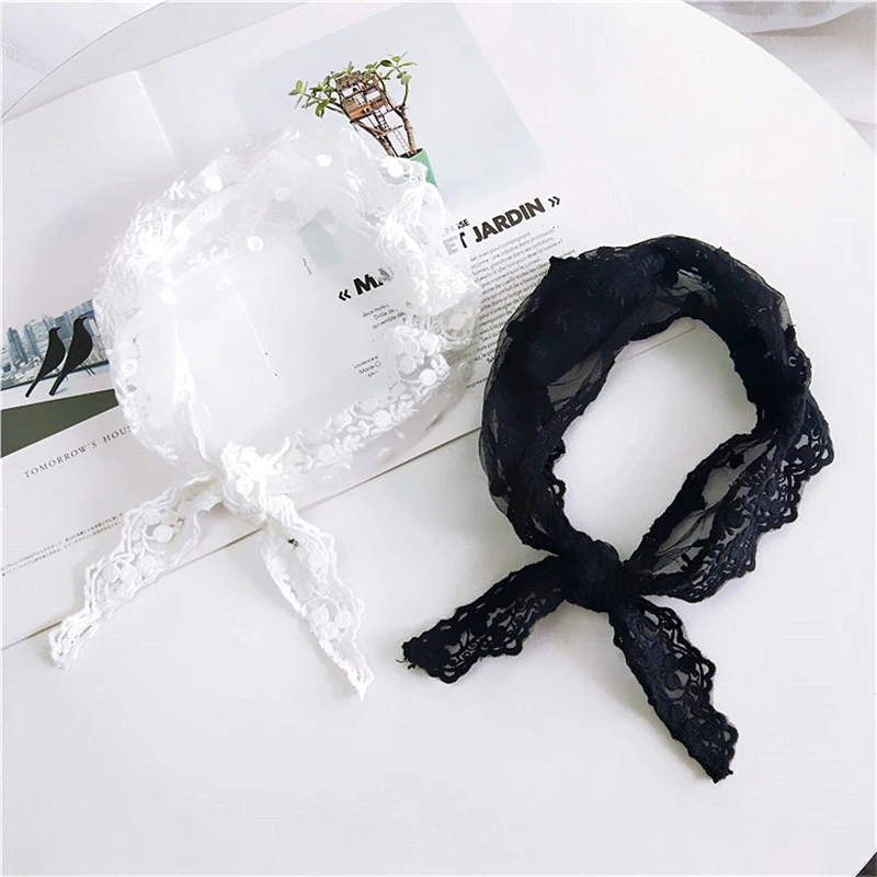 1pc Black/White Lace Scarf Elegant Embroidery Neckerchief Hair Tie Band Chic Triangle Scarf
1pc Black/White Lace Scarf Elegant Embroidery Neckerchief Hair Tie Band Chic Triangle Scarf
