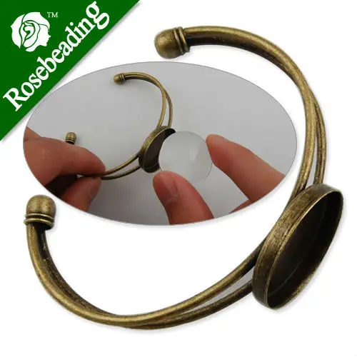 Bracelet With 25*25MM Round Setting,Cuff,Adjustable,Antique Bronze Plated,cuff bracelet blank,bracelet blanks,Sold 10PCS Per Lot
Bracelet With 25*25MM Round Setting,Cuff,Adjustable,Antique Bronze Plated,cuff bracelet blank,bracelet blanks,Sold 10PCS Per Lot