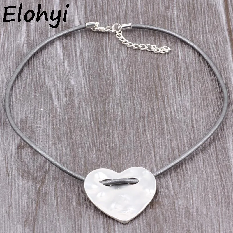 ELOHYI Heart Shap Leather Rope High Quality Choker Necklace For Women Fashion Jewelry Gift
ELOHYI Heart Shap Leather Rope High Quality Choker Necklace For Women Fashion Jewelry Gift