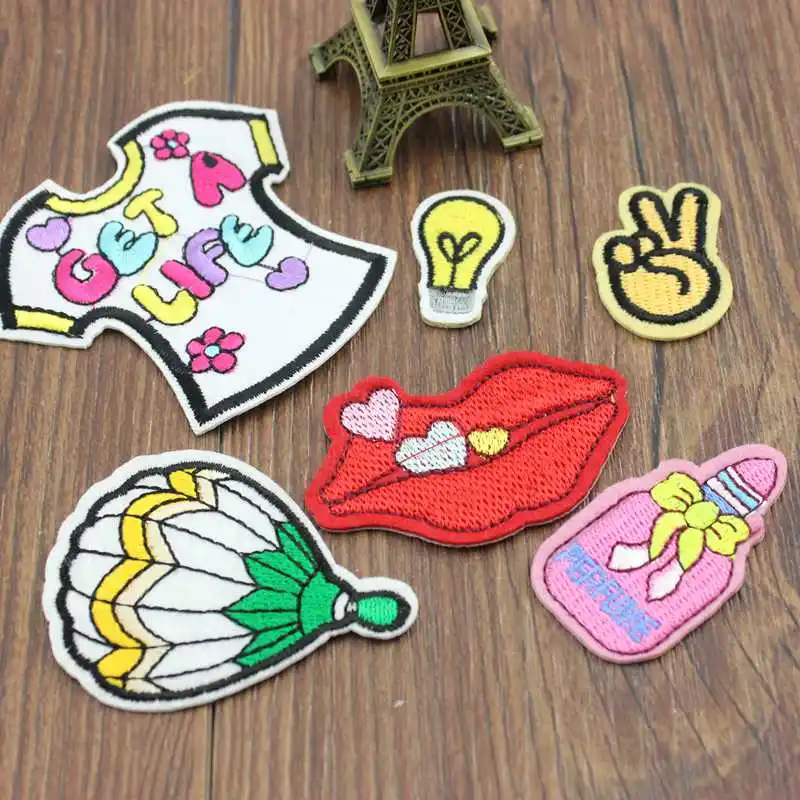 Seven kinds optional patches patch clothing embroidery iron on iron patches sewing accessories clothes badge 1pcs 
Seven kinds optional patches patch clothing embroidery iron on iron patches sewing accessories clothes badge 1pcs
