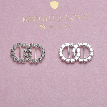 (M0475) 9mm inner bar round rhinestone ribbon slider for wedding invitation card,outer size:15mmx22mm,silver or gold plating
(M0475) 9mm inner bar round rhinestone ribbon slider for wedding invitation card,outer size:15mmx22mm,silver or gold plating