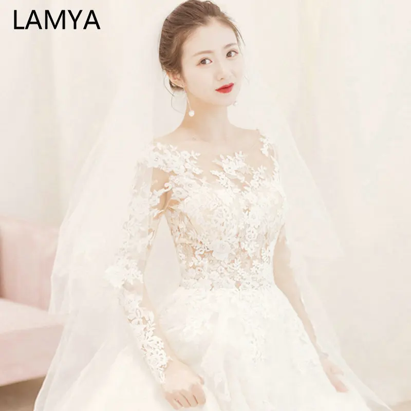 LAMYA gelinlik Elegant Wedding Dresses Long Lace Appliques Sleeve Bridal Dress Customized vestido de festa longo
LAMYA gelinlik Elegant Wedding Dresses Long Lace Appliques Sleeve Bridal Dress Customized vestido de festa longo