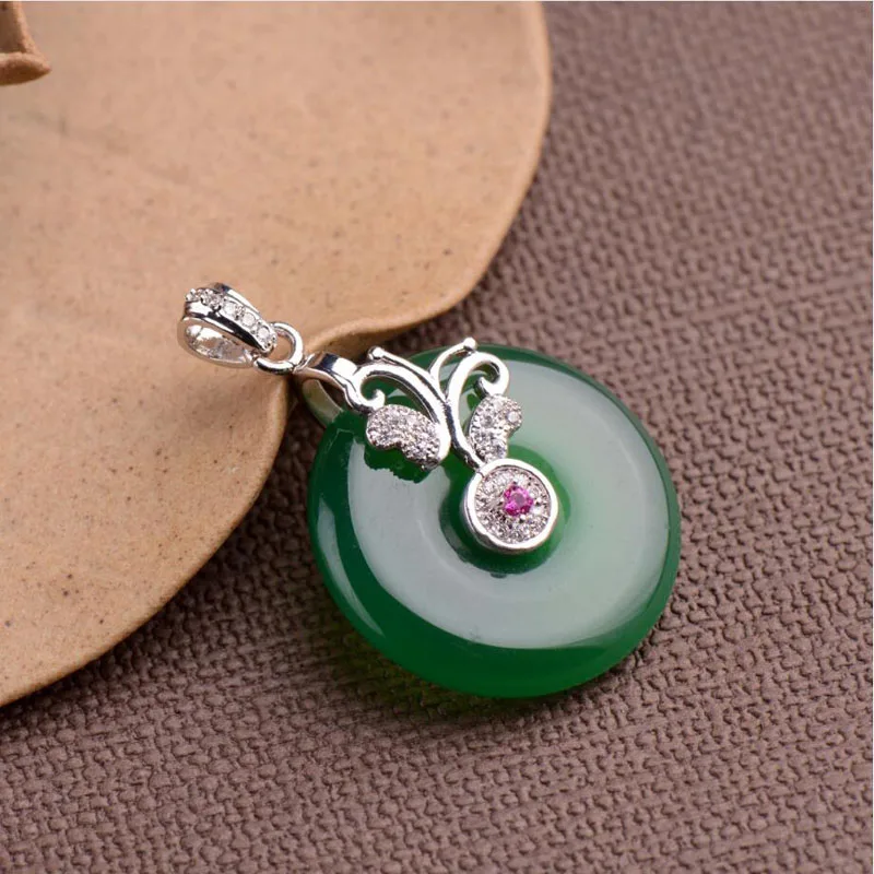 Подвеска и ожерелье из натурального зеленого нефрита с медullary бесплатной