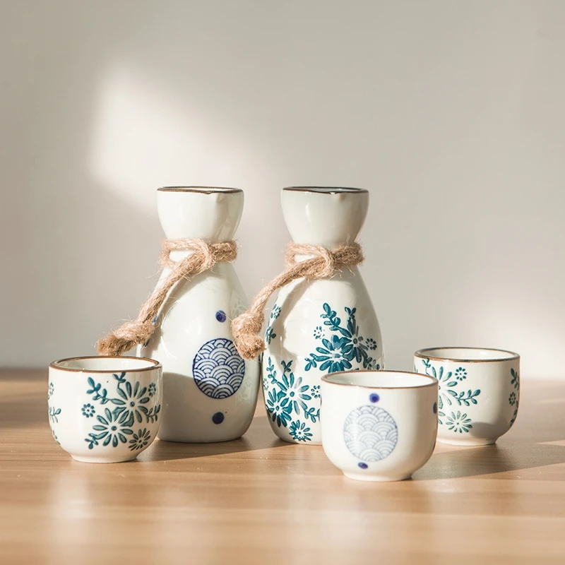 Vintage Ceramic Sake Pot Cups Set Flagon Liquor Cup Spirits Cups Set Japanese Sake Wine Set
Vintage Ceramic Sake Pot Cups Set Flagon Liquor Cup Spirits Cups Set Japanese Sake Wine Set