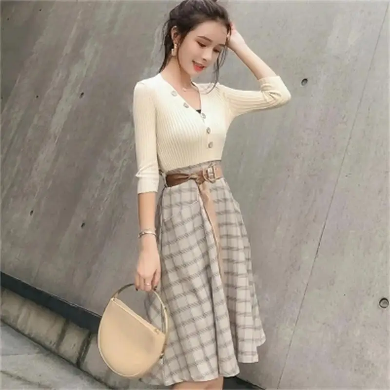 Fashion Sweater suits female Autumn /spring New Fashion sweater Knitwear +Plaid Half-length skirt two-piece suits Women
Fashion Sweater suits female Autumn /spring New Fashion sweater Knitwear +Plaid Half-length skirt two-piece suits Women