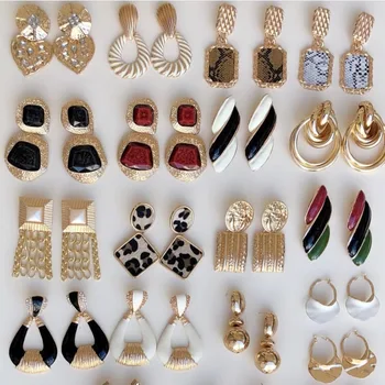 Best lady ZA Fashion Gold Color Stud Earrings For Women Vintage Wedding Party Metal Bohemian Statement Earrings Gift Hot Sale
Best lady ZA Fashion Gold Color Stud Earrings For Women Vintage Wedding Party Metal Bohemian Statement Earrings Gift Hot Sale