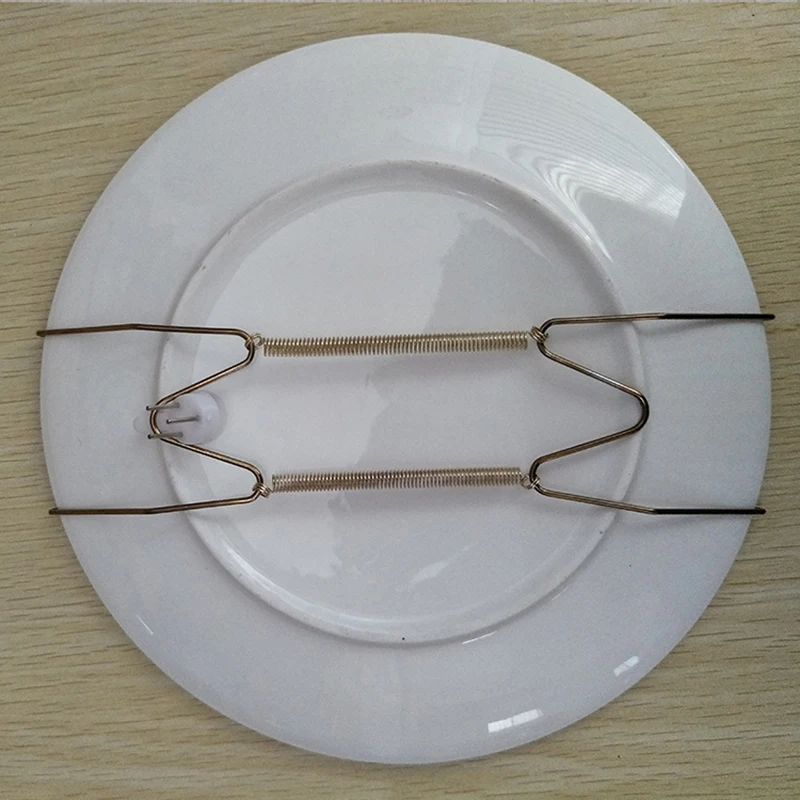 W Shape Spring And Seamless Nail Ceramic Decorative Plates Wall Hanging Hook Size 6/7/8 Inch 10 Sets For Sale
W Shape Spring And Seamless Nail Ceramic Decorative Plates Wall Hanging Hook Size 6/7/8 Inch 10 Sets For Sale