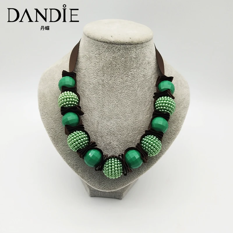 Dandie Acrylic beads, imitation pearls with ribbon necklaces, stylish, simple feminine accessories
Dandie Acrylic beads, imitation pearls with ribbon necklaces, stylish, simple feminine accessories