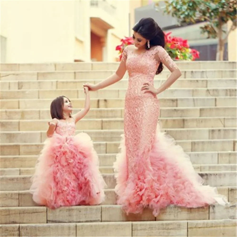 Новые платья для девочек с цветами розовые первого причастия бальное платье