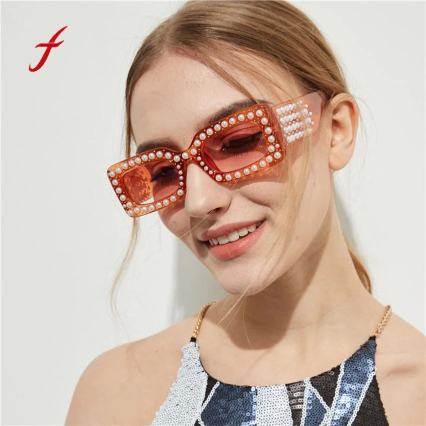 Feitong 2018 pearl square frame sunglasses Women oversized luxury brand designer spectacle Ladies high quality fashion glasses
Feitong 2018 pearl square frame sunglasses Women oversized luxury brand designer spectacle Ladies high quality fashion glasses