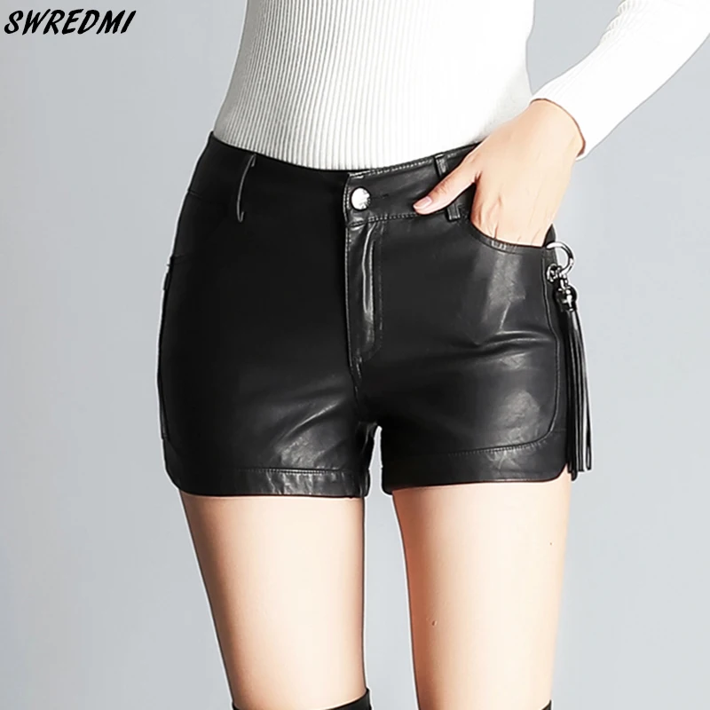 SWREDMI Summer Women Leather Shorts England Style Slim Fashion Faux Leather Shorts Femlae
SWREDMI Summer Women Leather Shorts England Style Slim Fashion Faux Leather Shorts Femlae