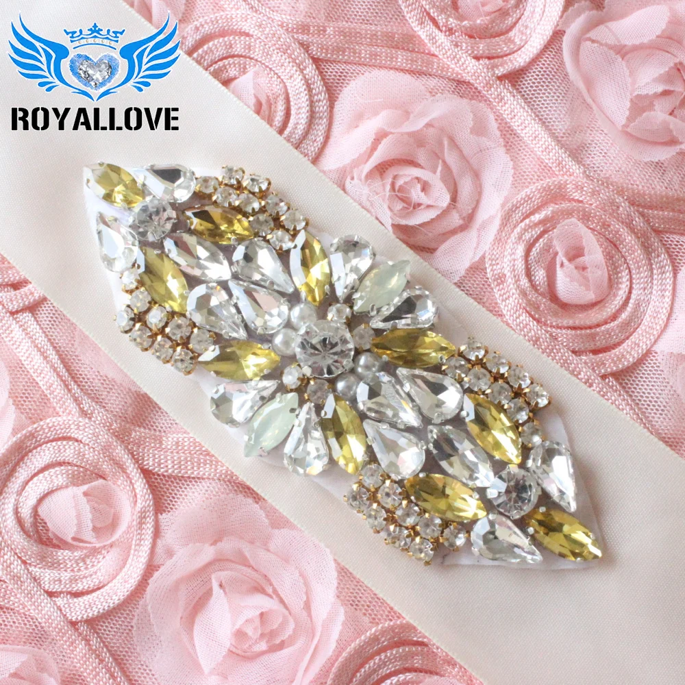 2 pcs/lot Gold Crystal Applique Patches For Wedding Decoration Pearls Rhinestone Motif Appliques Sew On Sash Belt Glass DIY
2 pcs/lot Gold Crystal Applique Patches For Wedding Decoration Pearls Rhinestone Motif Appliques Sew On Sash Belt Glass DIY
