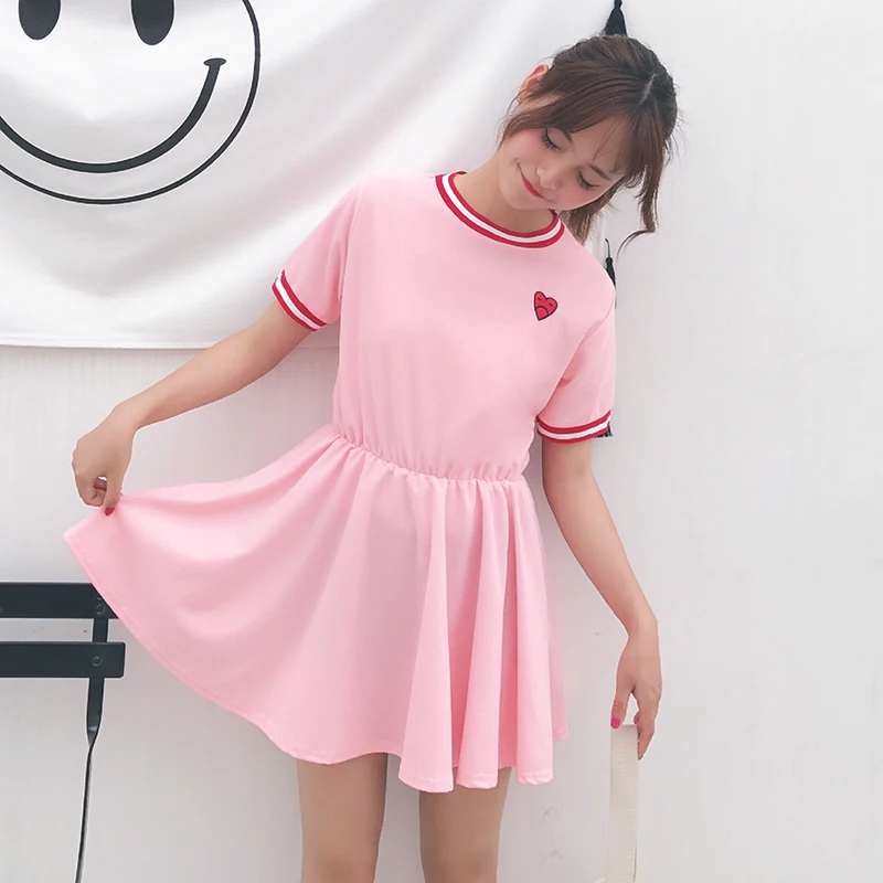 Summer Harajuku Fashion Women Dress Love Embroidered Elastic Waist Girls Dress Short Sleeve Sweet Hit Student Short Dress
Summer Harajuku Fashion Women Dress Love Embroidered Elastic Waist Girls Dress Short Sleeve Sweet Hit Student Short Dress