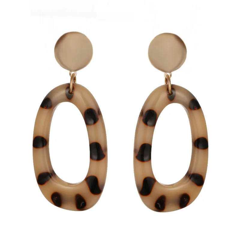 2018 New Tortoiseshell Earrings Vintage Dangle Earrings for Women Geometric Irregular Leopard Print Black White Earrings Ethnic
2018 New Tortoiseshell Earrings Vintage Dangle Earrings for Women Geometric Irregular Leopard Print Black White Earrings Ethnic