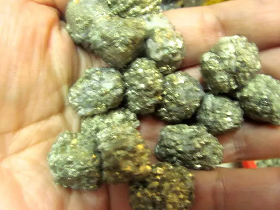 4-30mm 500g wholesale genuine Raw pyrite nuggets bead freeform iron gold chunky gold pyrite nuggets freeform chips
4-30mm 500g wholesale genuine Raw pyrite nuggets bead freeform iron gold chunky gold pyrite nuggets freeform chips