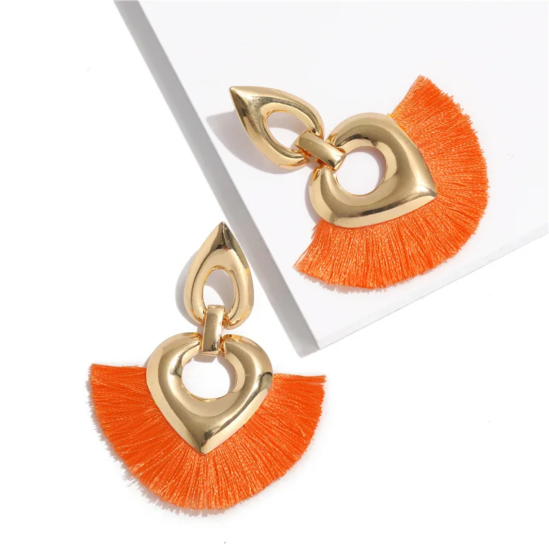 Donarsei Europe Fashion geometric Heart Dangle Earrings For Women Exaggerated Metal Tassel Earrings Statement Jewelry
Donarsei Europe Fashion geometric Heart Dangle Earrings For Women Exaggerated Metal Tassel Earrings Statement Jewelry