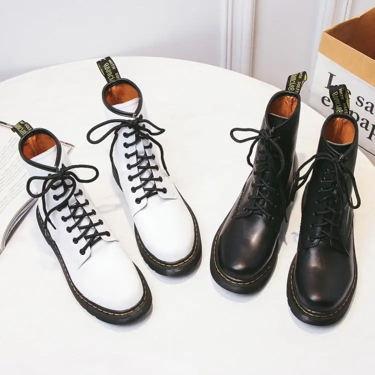 Solid Black White Leather Martin Boots Women Round Toe Low Rubber Heels Ladies Shoes Cross Tied Lace Up Botas Mujer Designers
Solid Black White Leather Martin Boots Women Round Toe Low Rubber Heels Ladies Shoes Cross Tied Lace Up Botas Mujer Designers
