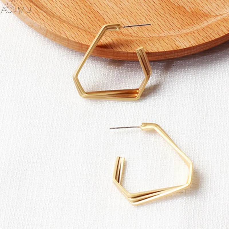 AOMU Trendy Simple Irregular Triangle Gold Silver Matte Metal Multi-layer Stud Earrings For Women Girl Gift Brincos
AOMU Trendy Simple Irregular Triangle Gold Silver Matte Metal Multi-layer Stud Earrings For Women Girl Gift Brincos