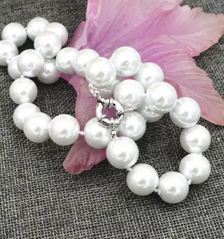 14mm White Sea South Shell Pearl Necklace 18" AAA 100% Real Hand knotted 
14mm White Sea South Shell Pearl Necklace 18" AAA 100% Real Hand knotted