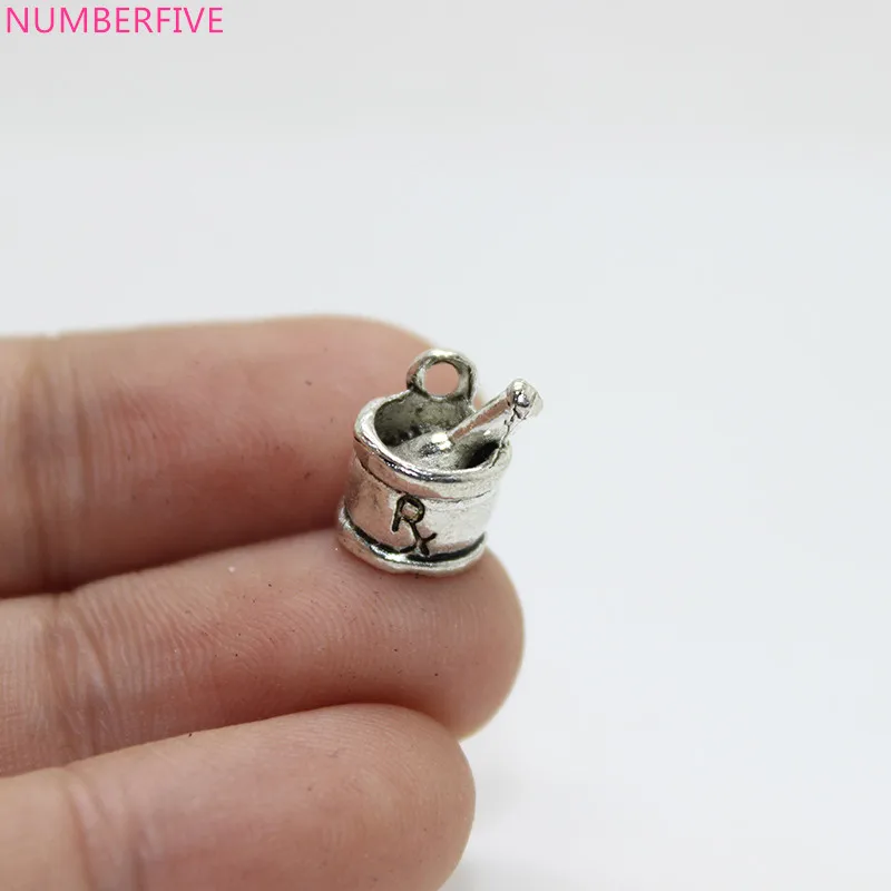 15pcs/ Mortar and Pestle Charm Antique Silver Tone 12x8mm 3d RX Mortar and Pestle Medicine Bowl Charm
15pcs/ Mortar and Pestle Charm Antique Silver Tone 12x8mm 3d RX Mortar and Pestle Medicine Bowl Charm
