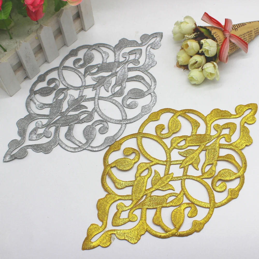 YACKALASI Gold Appliqued Iron On Appliques Flower 5 Pcs /Lot Diy Trims Metallic Embroidered Patches Gold And Silver 27.5*15.5cm
YACKALASI Gold Appliqued Iron On Appliques Flower 5 Pcs /Lot Diy Trims Metallic Embroidered Patches Gold And Silver 27.5*15.5cm