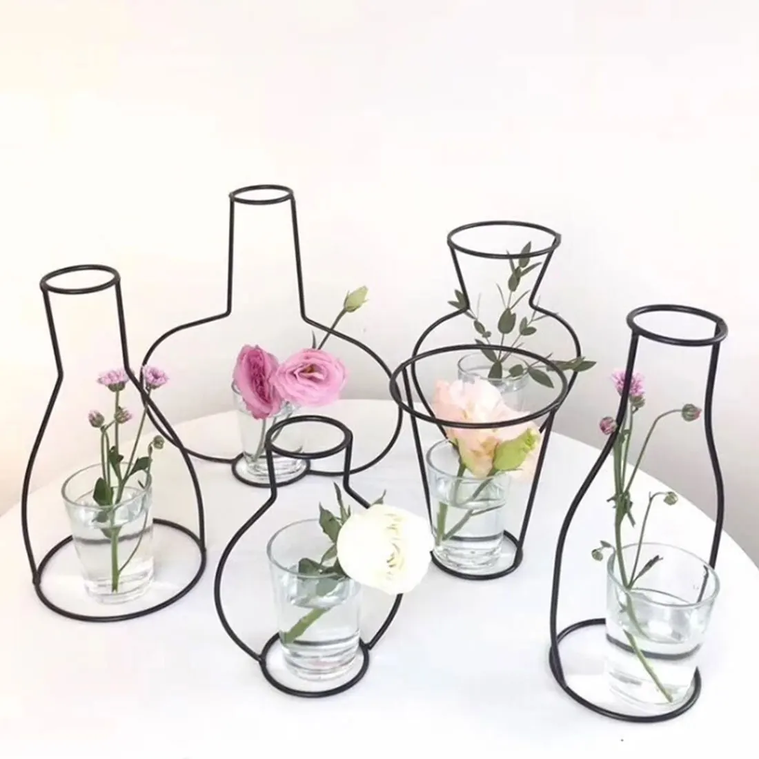 Transparent vase abstract black line Nordic decoration home wrought iron minimalist wrought iron simple iron vase dried flower
Transparent vase abstract black line Nordic decoration home wrought iron minimalist wrought iron simple iron vase dried flower