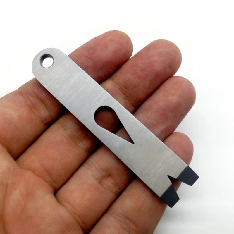 Titanium Alloy Crowbar EDC Screwdriver Key Chain Pendant Outdoor Pocket Multi Tools
Titanium Alloy Crowbar EDC Screwdriver Key Chain Pendant Outdoor Pocket Multi Tools