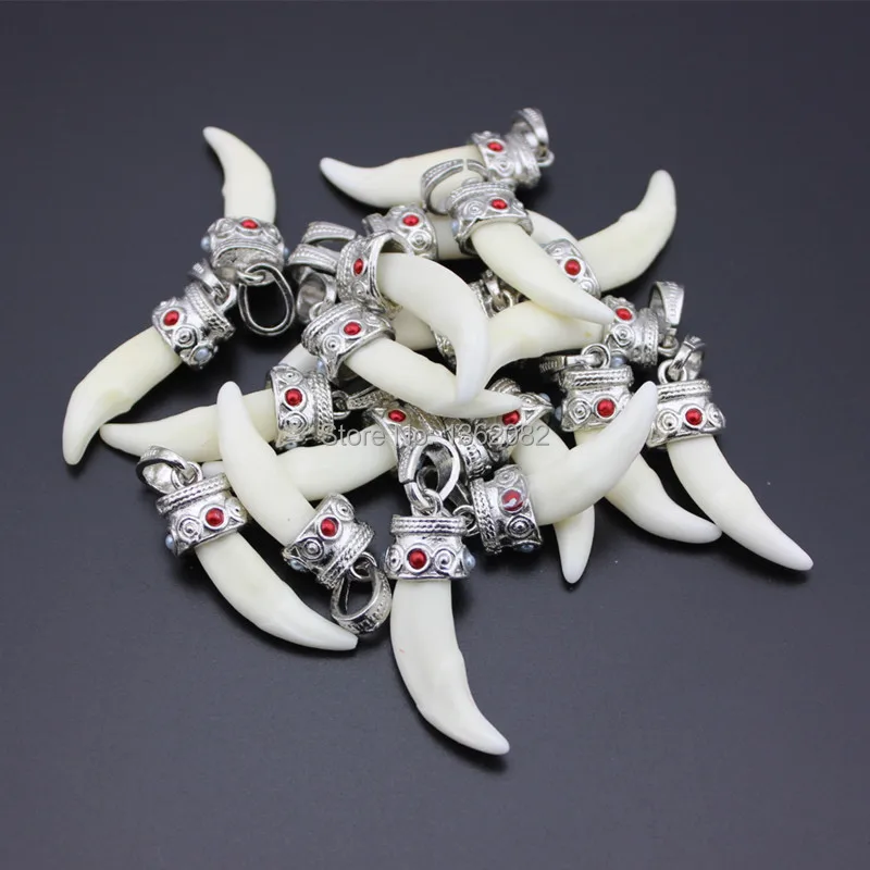Lots 10 pcs Tibet Style White Real Natural Tooth Charms Cool Fangs Wolf Tooth Pendants Connectors Amulet Gift MN256
Lots 10 pcs Tibet Style White Real Natural Tooth Charms Cool Fangs Wolf Tooth Pendants Connectors Amulet Gift MN256