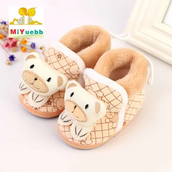 Cute Lovely Velvet bear Striped Striped Step Slippers Cotton Shoes Warm Cotton Wool Bed Shoes For Newborn Baby Boys Girls xz98
Cute Lovely Velvet bear Striped Striped Step Slippers Cotton Shoes Warm Cotton Wool Bed Shoes For Newborn Baby Boys Girls xz98