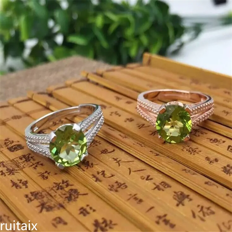KJJEAXCMY fine jewelry S925 Pure silver inlay natural crystal olive-stone ring jewelry women's style movable ring
KJJEAXCMY fine jewelry S925 Pure silver inlay natural crystal olive-stone ring jewelry women's style movable ring