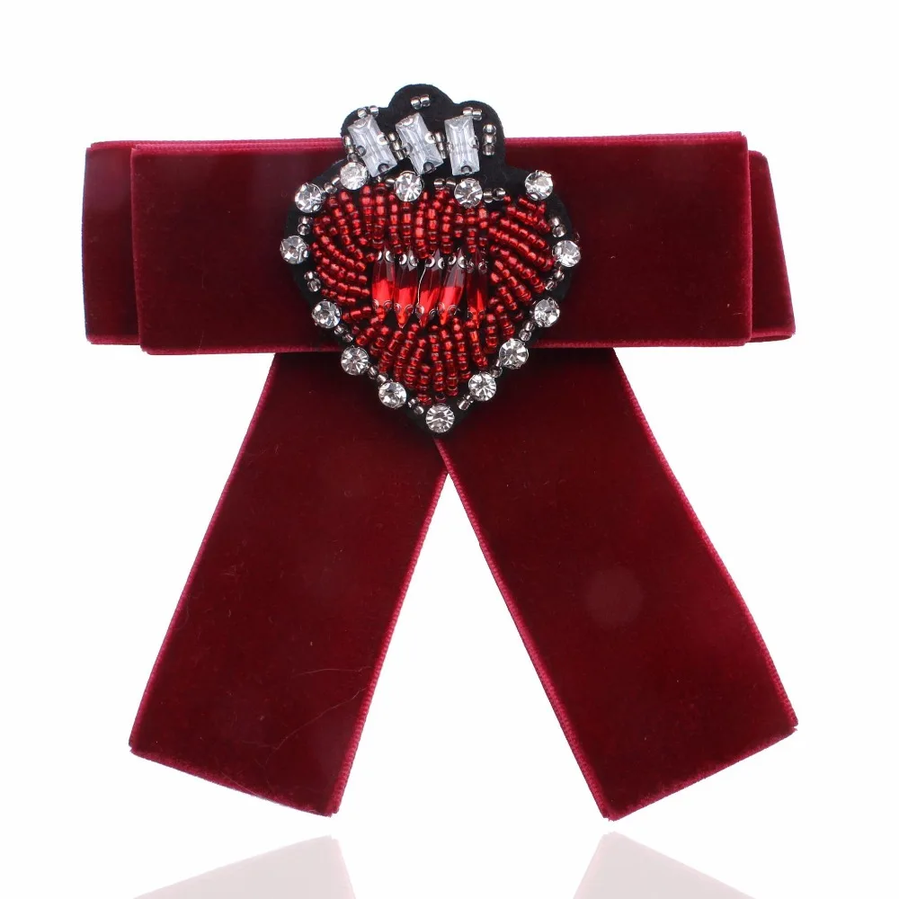 ZGTGLAD 2018 New Hot Crystal Heart Brooches Bowknot Brooch And Shirt Bow Tie College Wind Collar Ribbons Fabric Corsage
ZGTGLAD 2018 New Hot Crystal Heart Brooches Bowknot Brooch And Shirt Bow Tie College Wind Collar Ribbons Fabric Corsage